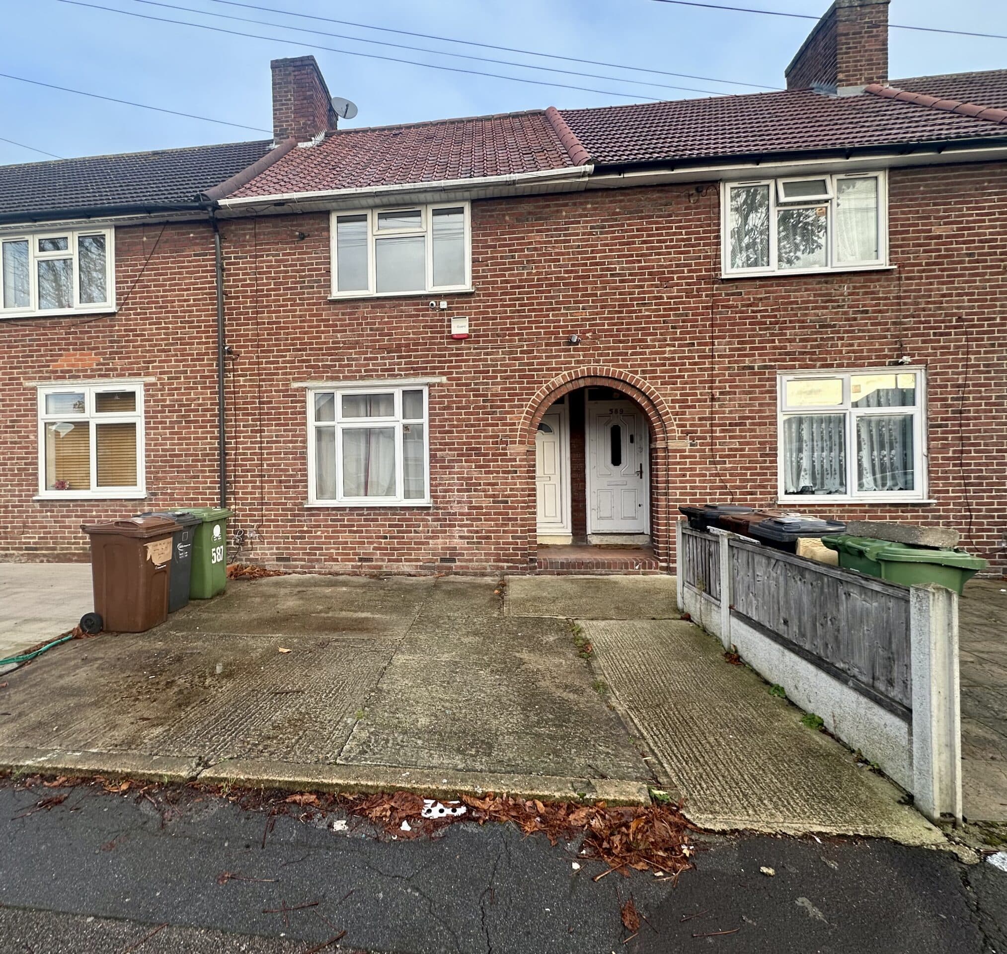 Becontree Avenue, Dagenham, RM8